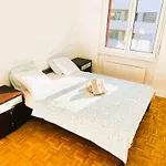 Large Flat With Balcony In Zurich, Kars *